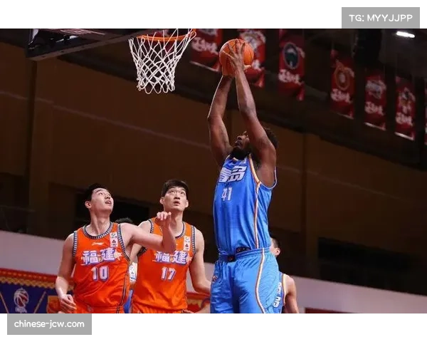 青岛队险胜江苏豪取四连胜 关键时刻防守调整显成效